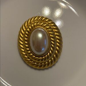Gold and Pearl Brooch